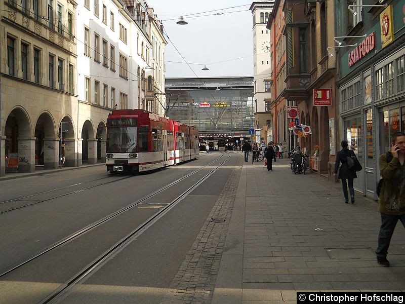 Bild: TW 601 in der Bahnhofstraße.