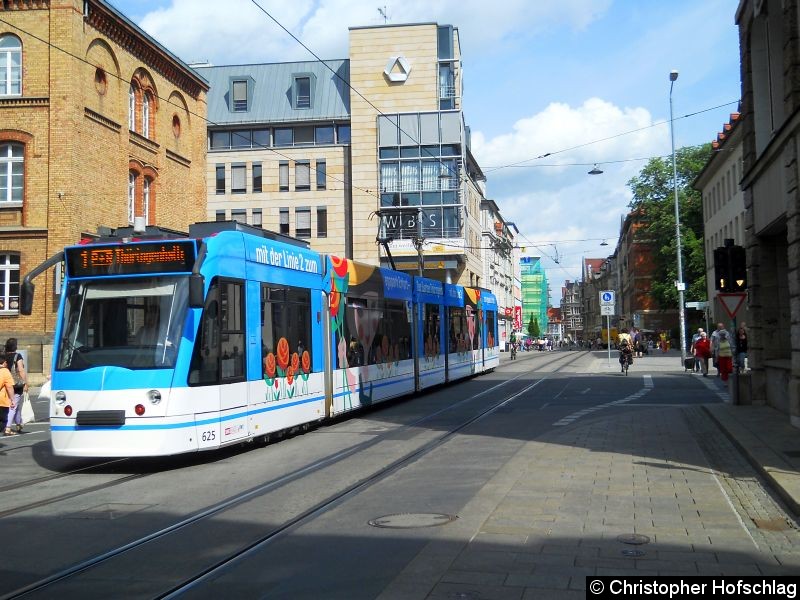 Bild: TW 625 auf der Kreuzung Bahnhofstraße/Stadtring.