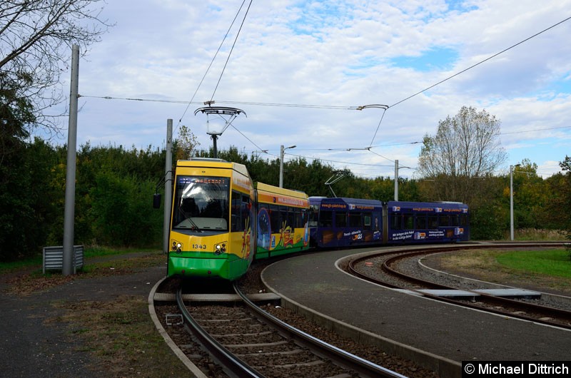 Bild: 1343 + 1314 als Linie 15 in der Wendeschleife in Miltitz.