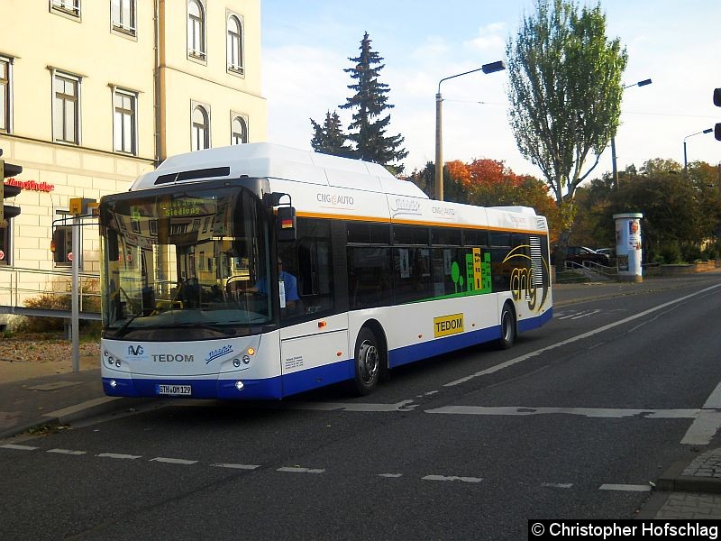 Bild: Bus 129 in der Huttenstraße auf der Linie B. Er hat seit ca. 5 Wochen jetzt ein deutsches Kennzeichen.