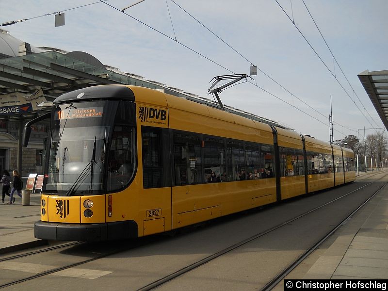 Bild: Auf der Linie 10 am Hauptbahnhof.