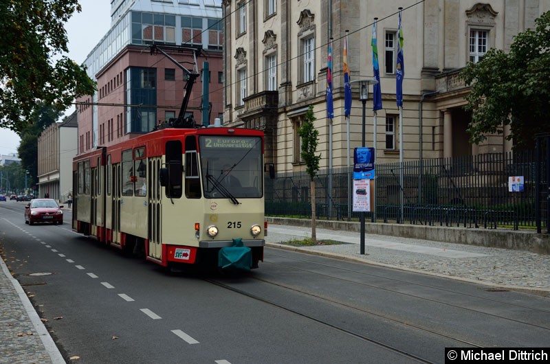 Bild: Wagen 215 in der Logenstr. auf dem Weg zur Europa-Universität.
