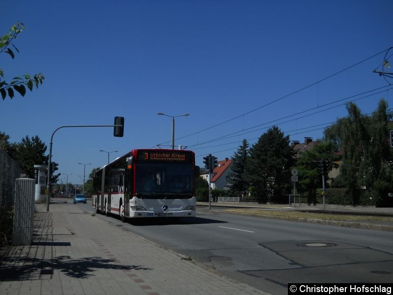 Bild: Bus 429 als SEV 3 in der Kranichfelder Straße.