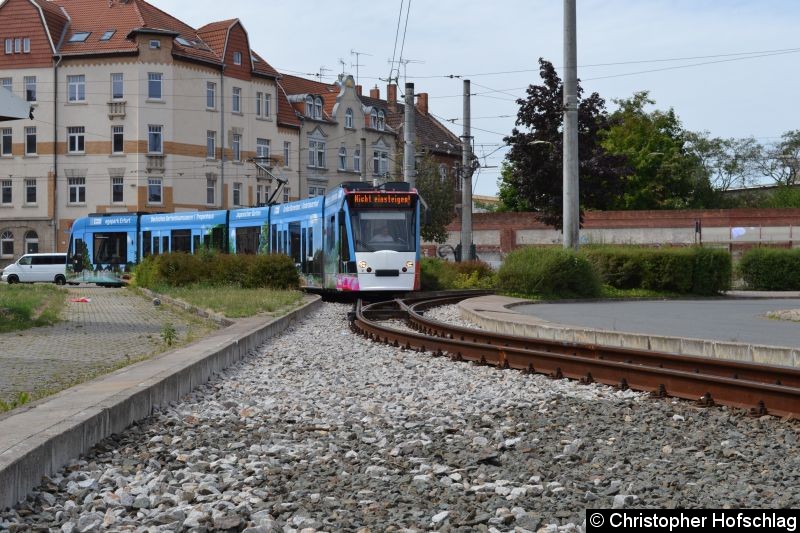 Bild: TW 625 bei der Einfahrt in die Schleife Grubenstraße.