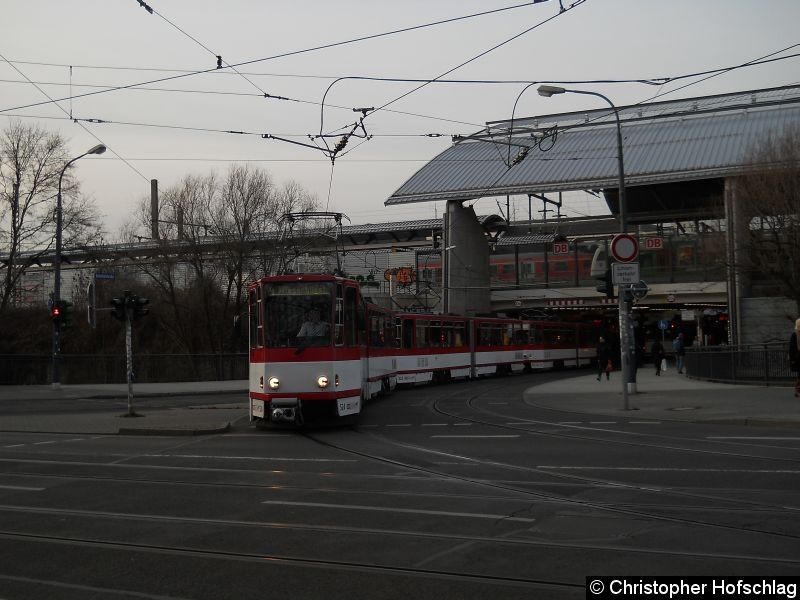 Bild: TW 524+525+520 auf der Linie 4 am Hauptbahnhof.