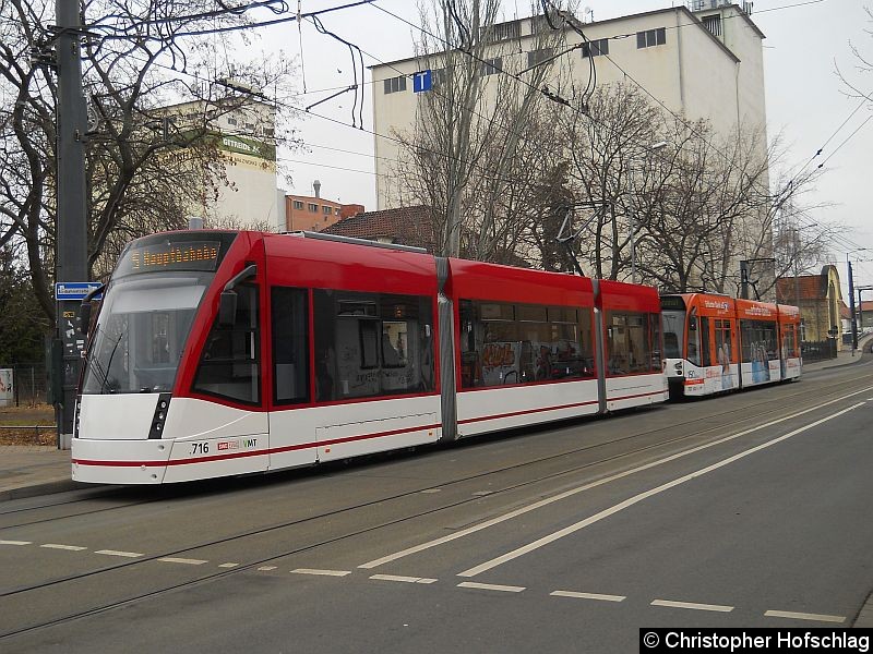 Bild: Auf der Linie 5 an der Haltestelle Salinenstraße.