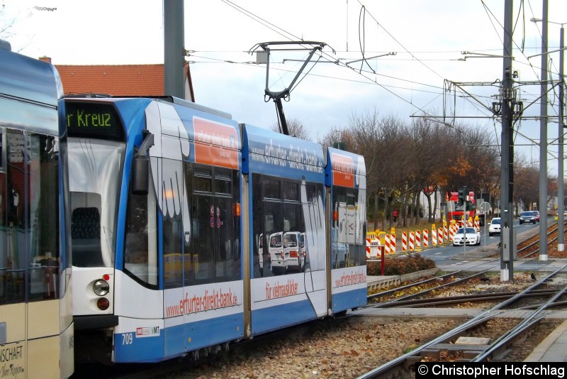 Bild: Als zweiter Wagen an TW 645 am Klinikum.