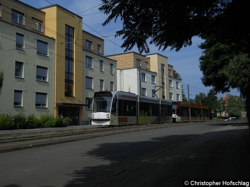 Bild: TW 708+712 in der Melchendorfer Straße.