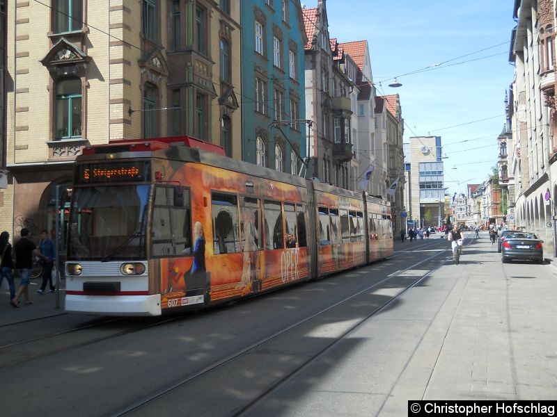 Bild: TW 607 in der Bahnhofstraße.