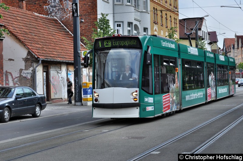 Bild: TW 631 in der Magdeburger Allee /Ecke Salinenstraße auf der Linie 1.