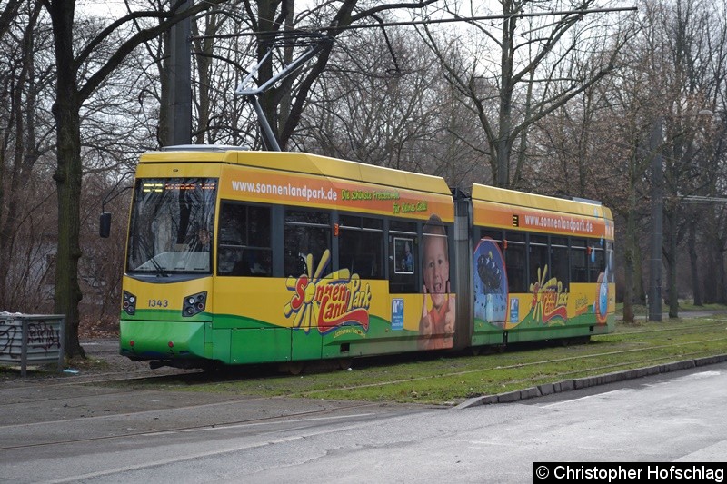 Bild: TW 1343 als Linie 2 an der Endstelle Naunhofer Straße.