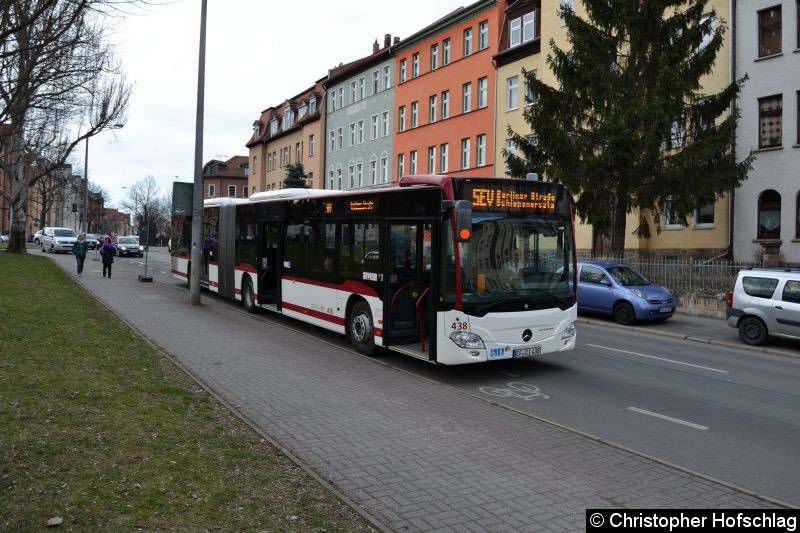 Bild: Wagen 438 als SEV an der Ersatzhaltestelle Blumenstraße.