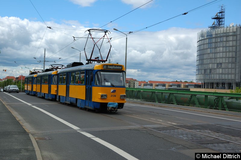 Bild: 2136 als Linie 31 in der Richard-Lehmann-Str.