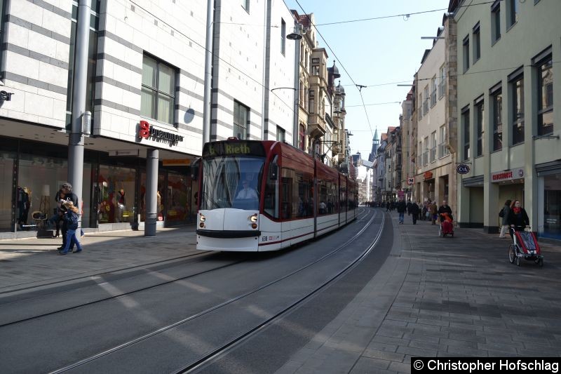 Bild: TW 638 als Linie 6 in der Schlösserstraße.