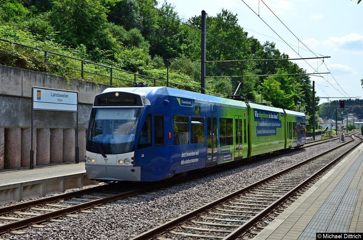 1007 in der Haltestelle Landsweiler Nord.
Das Ziel Lebach Jabach wird nur in der Hauptverkehrszeit erreicht.