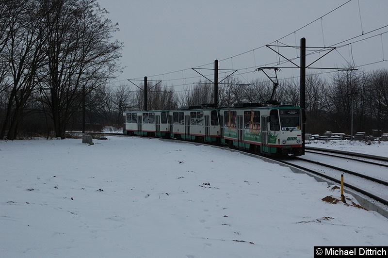Bild: 1275 + 1279 + 2147 als Linie 3 auf dem Weg nach Reform kurz vor Erreichen der Endstelle in Reform.