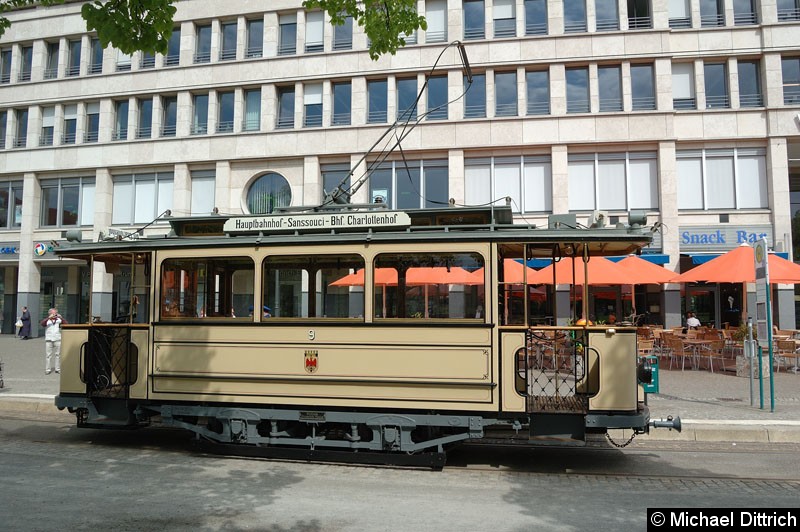 Bild: Wagen 9 am Platz der Einheit/Nord.