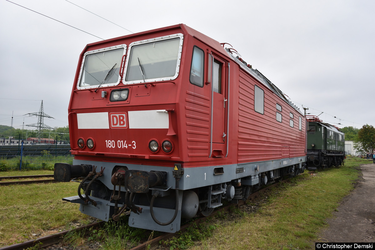 180 014-3 (Skoda Pilzen 1991 - DB Museum -TEV Weimar) im BW Weimar.