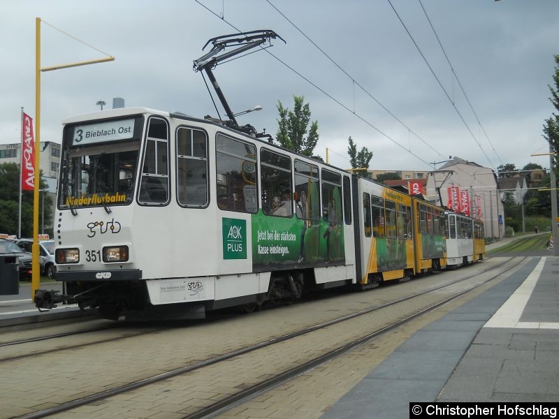 Bild: TW 351+KT4D an der Haltestelle Berufsakademie.