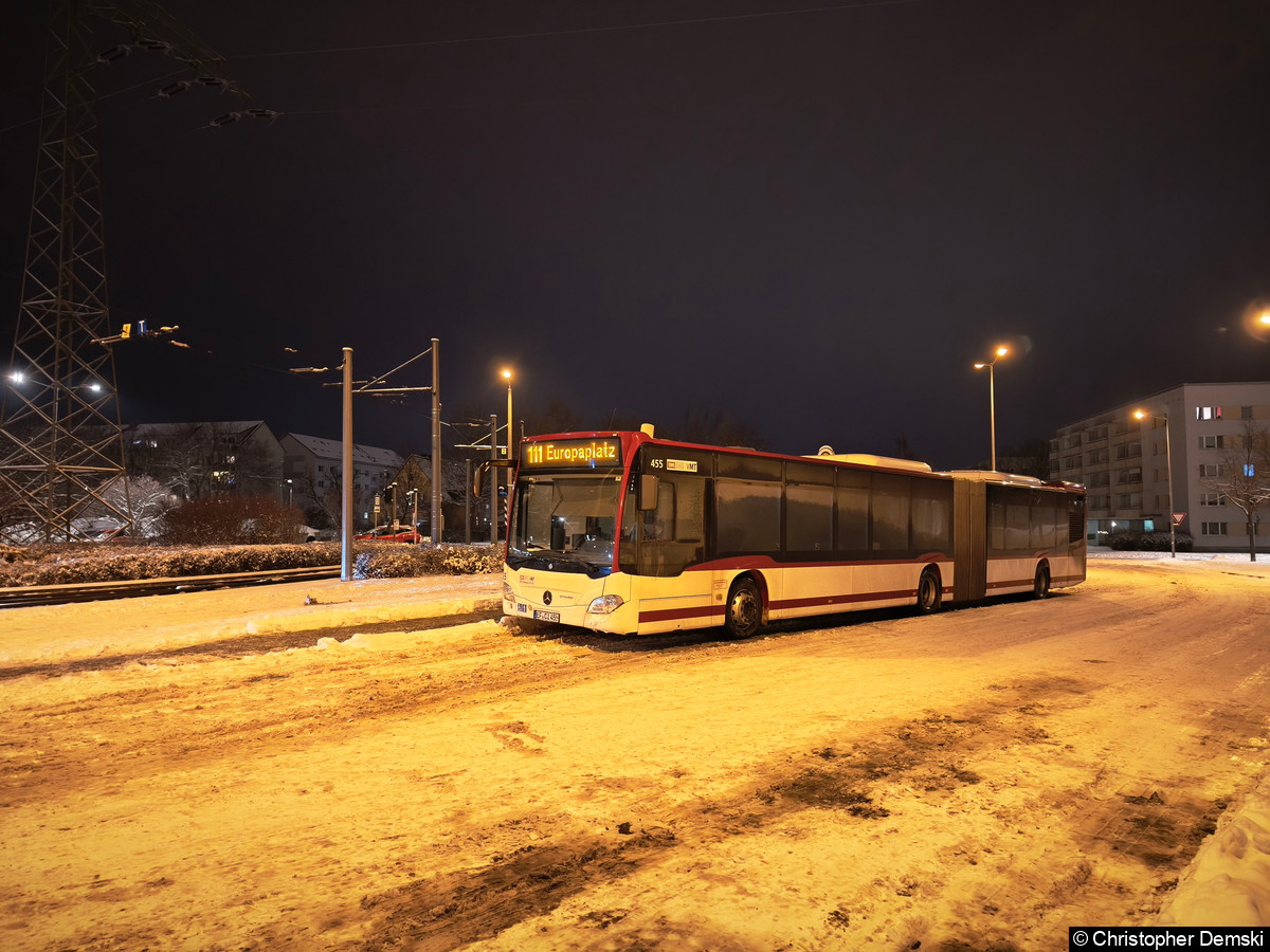 Wagen 455 als Linie 111 am Europaplatz.