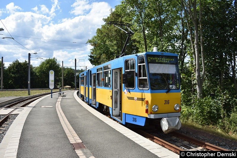 Bild: TW 316 am Gleisdreieck Waltershausen