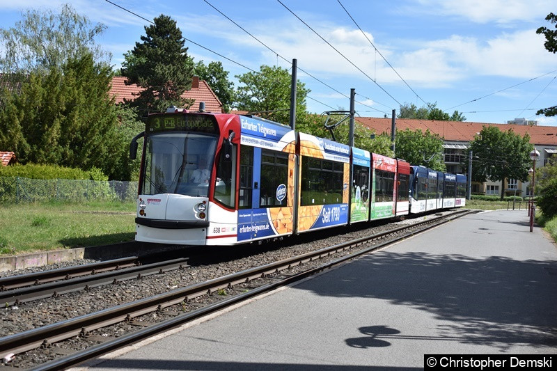 TW 638+644 als Linie 3 kurz vor der Haltestelle Stadion Ost (Agentur für Arbeit)
