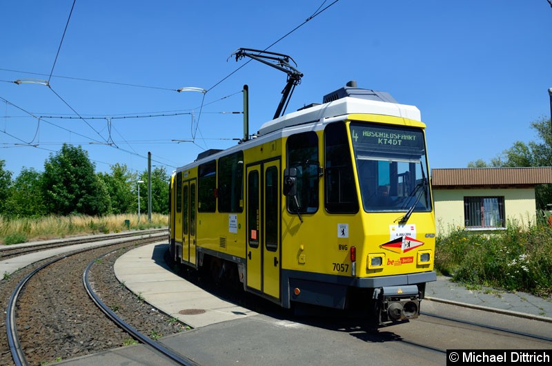 Bild: 7057 + 7058 in Falkenberg in der Wendeschleife.