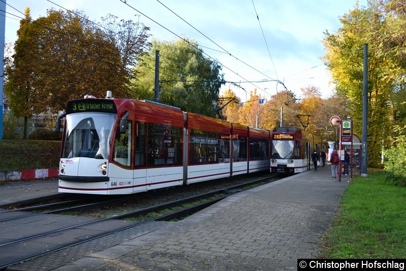 TW 646+705 als Linie 3 und MGT6D 604 als Linie 2 an der Haltestelle Agentur für Arbeit. Bild: TW 646+705 als Linie 3 und MGT6D 604 als Linie 2 an der Haltestelle Agentur für Arbeit.