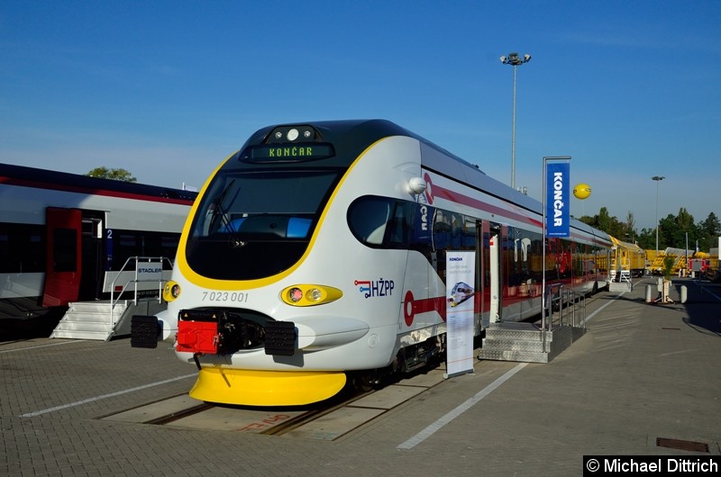 Bild: Dieser Triebwagen der kroatischen Firma Koncar ist ein Diesel-Elektrischer-Triebwagen.