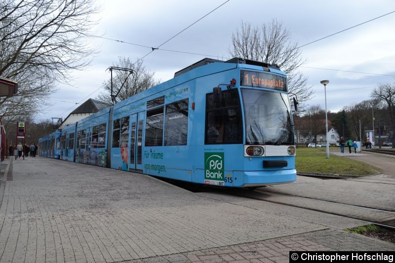 Bild: TW 615+610 als Linie 1 an der Thüringenhalle.