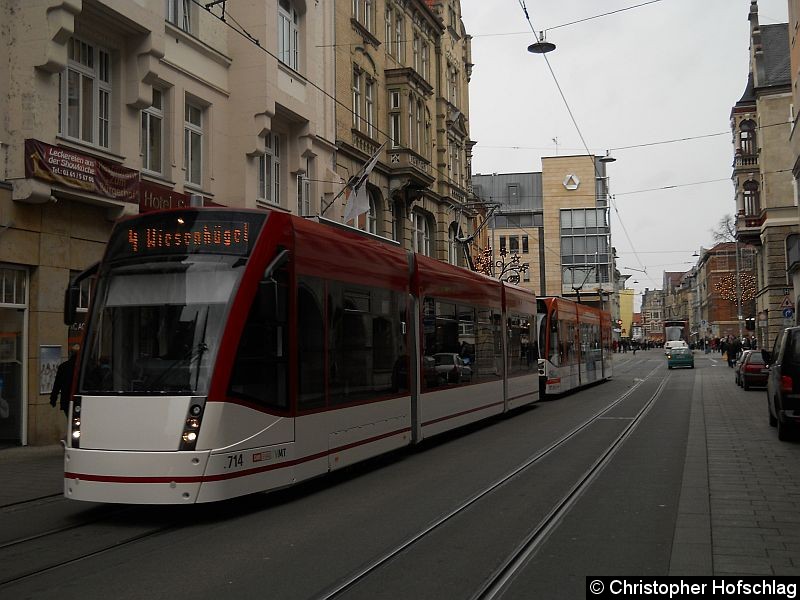 Bild: TW 714+707 auf der Linie 4 in der Bahnhofstraße.