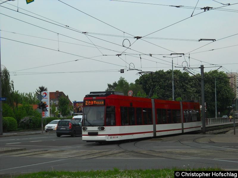 Bild: TW 613 in Bereich Warschauer/Nordhäuser Straße.