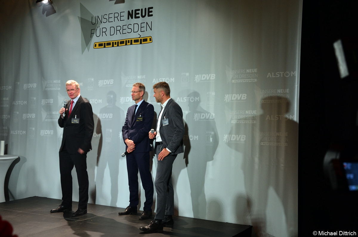 Bild: Danach sprach der Erste Bürgermeister der Stadt Dresden, Detlef Sittel zu den Zuschauern.