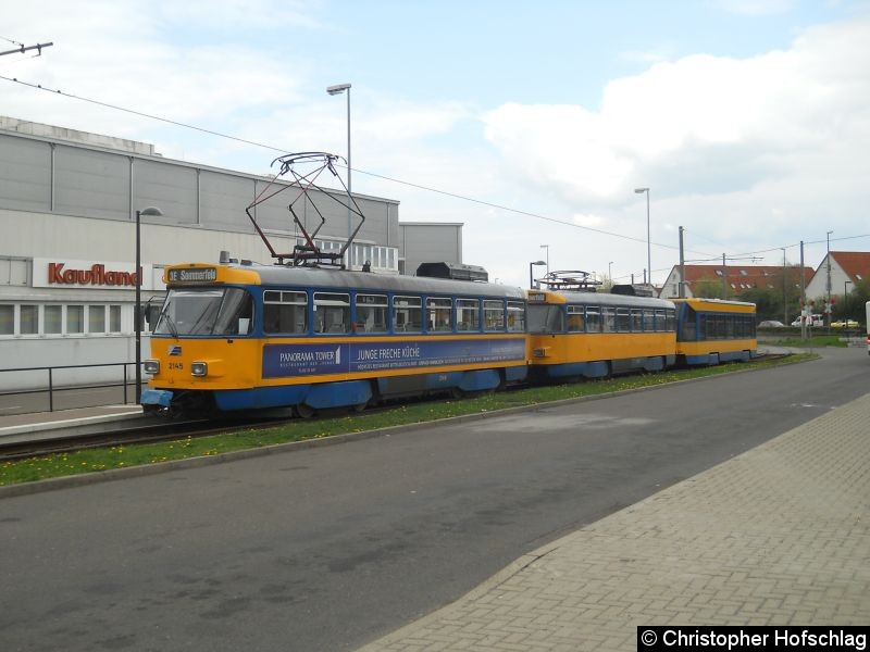 Bild: TW 2145+2147+912 in Sommerfeld.