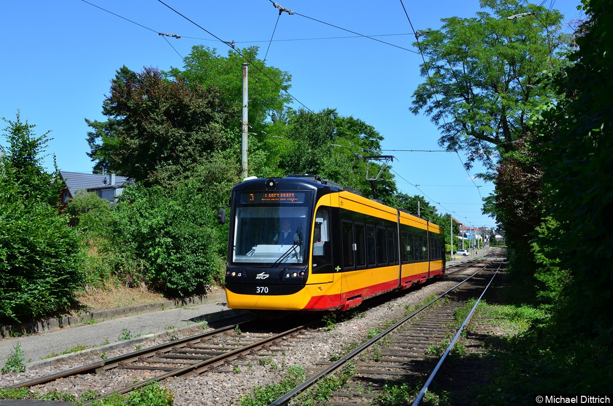 370 als Linie 3 kurz vor der Haltestelle Waidweg (Daxlanden).