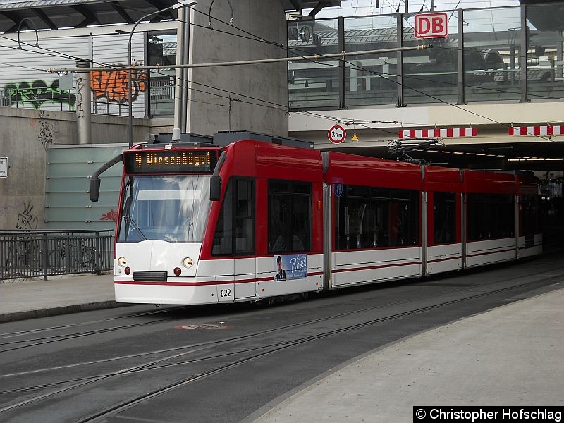 Bild: TW 622 am Hauptbahnhof.