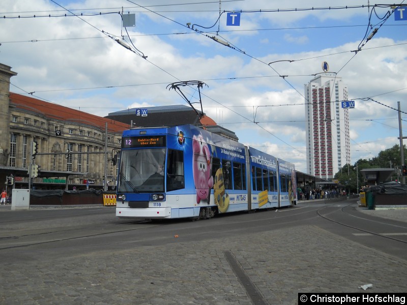 Bild: TW 1118 auf der Tramlinie 12 nach Gohlis Nord in Bereich Hauptbahnhof auf Weg zum Goerdelering.