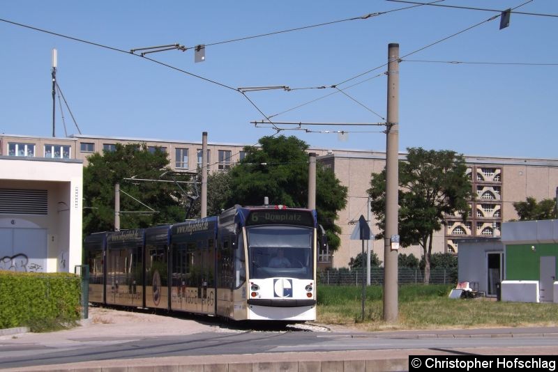 Bild: TW 644 als Linie 6 in der Schleife Sozialvers.-Zentrum.