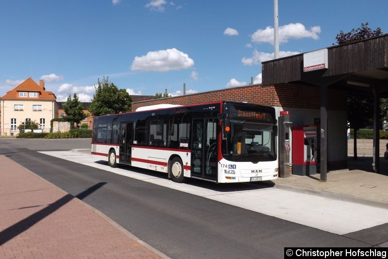 Bild: Bus 174 als Dienstfahrt in der Grubenstraße.