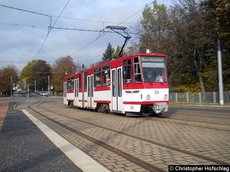 Bild: TW 314 am Hauptbahnhof.