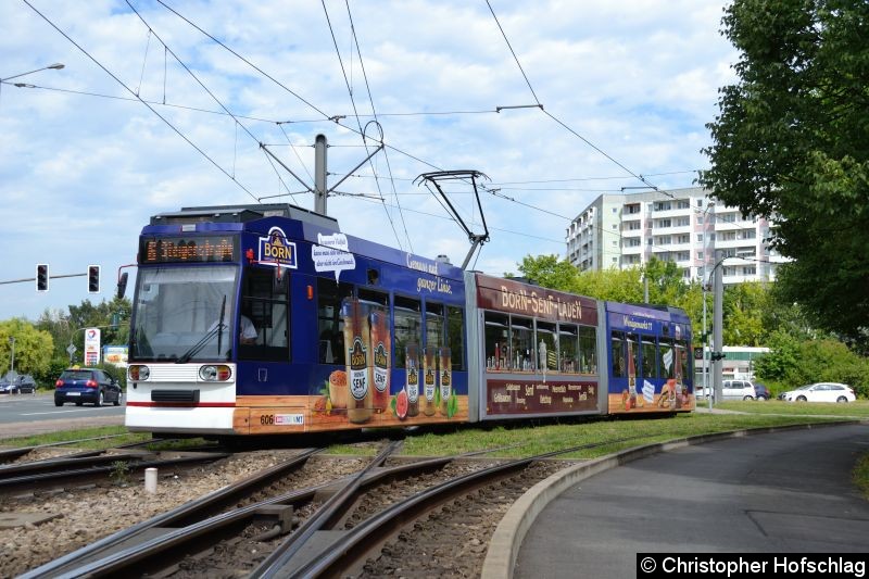 Bild: TW 606 als Linie 6 in Bereich Warschauer Straße.