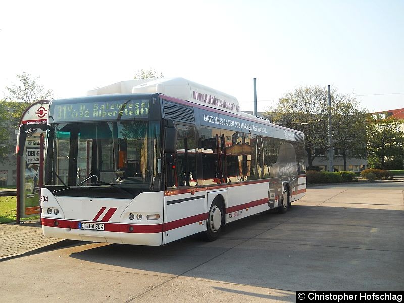 Bild: Bus 304 in der Grubenstraße auf der Linie 31.