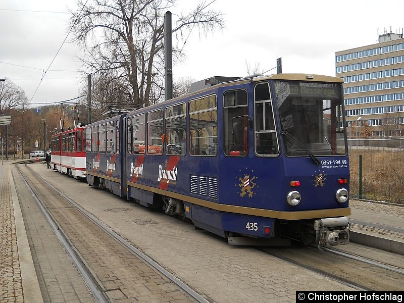 Bild: TW 435 als zweiter Wagen an TW 522.