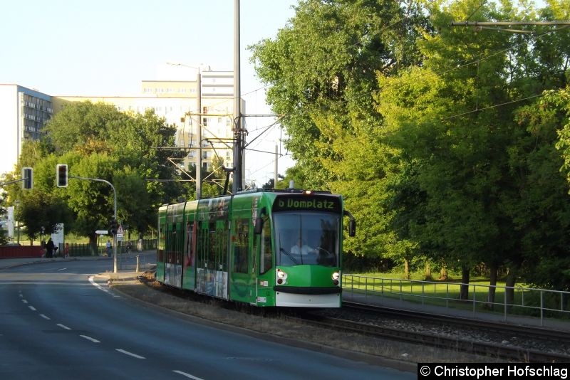 Bild: Tw 632 als Linie 6 zwischen den Haltestellen Vilniuser und Berliner Straße.