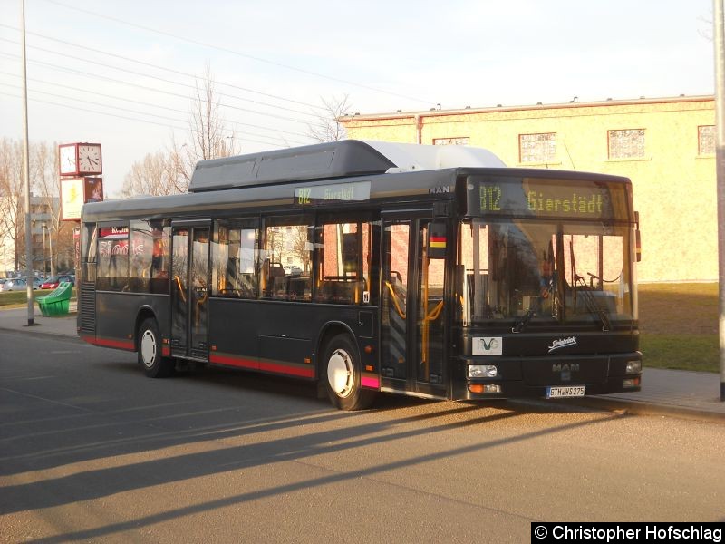 Bild: Bus 275 als Linie 812 am Europaplatz.