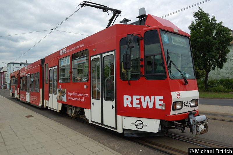 Bild: Wagen 147 als Linie 3 an der Haltestelle Görlitzer Str.