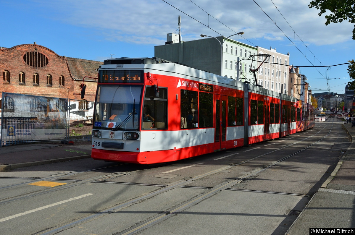 Bild: 618 + 620 als Linie 10 an der Haltestelle Mansfelder Straße vor der Elisabethbrücke.