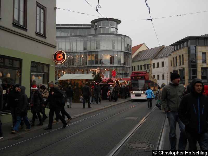 Bild: TW 609 auf der Linie 6 in der Schlösserstraße.