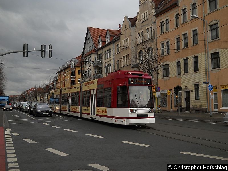 Bild: TW 609 auf der Linie 5 am Ilversgehofner Platz.