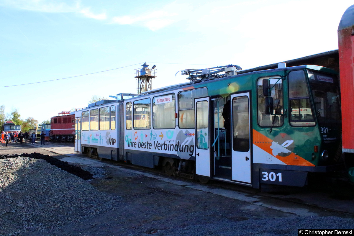 KT4D 301 aus Potsdam (Fahrschulwagen) im BW Weimar.